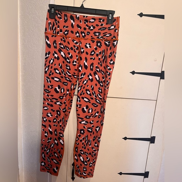 Fabletics Powerhold Leggings - Picture 1 of 2